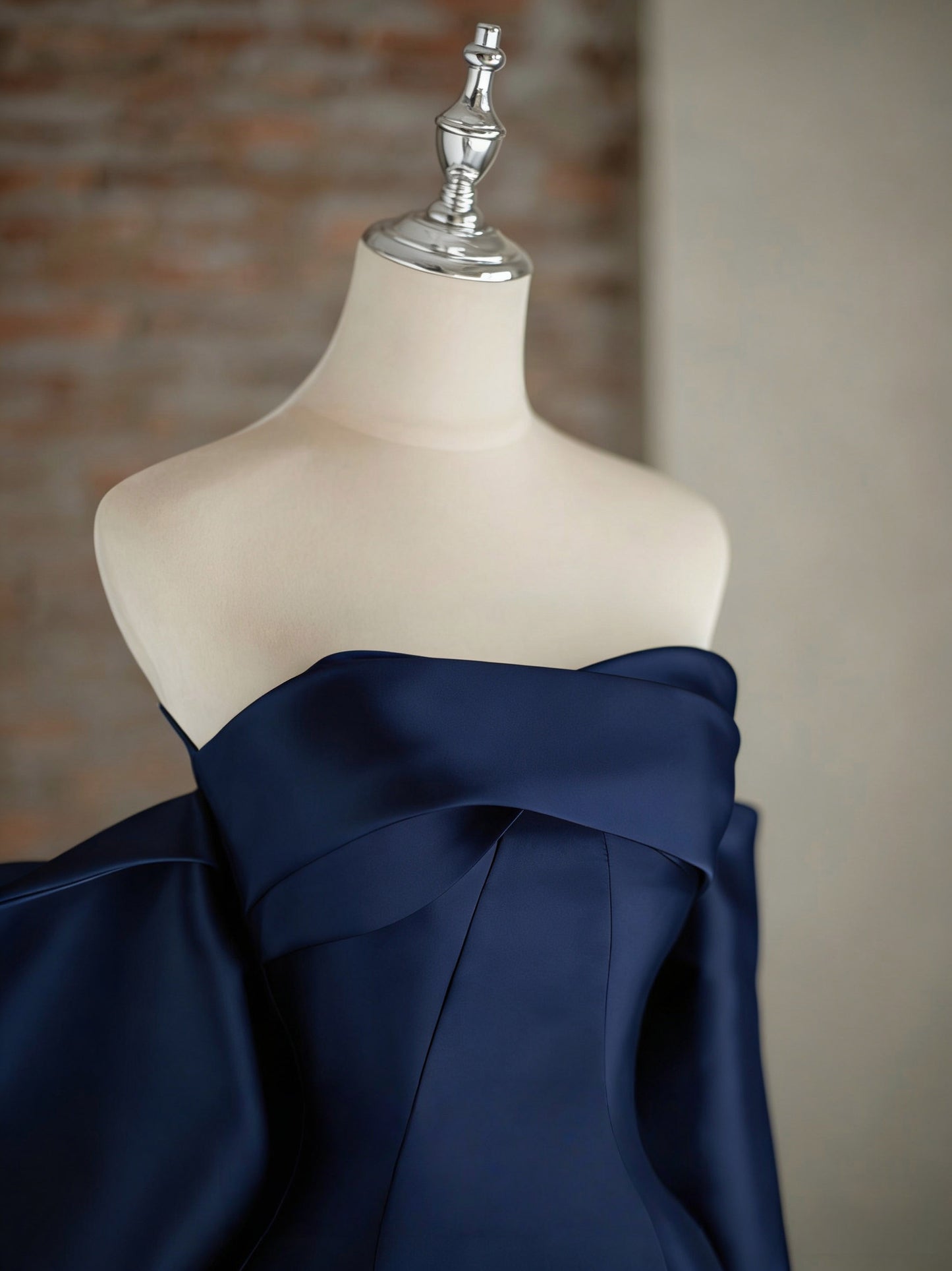 
                  
                    A-Line Sweetheart Neck Satin Dark Blue Long Prom Dress
                  
                