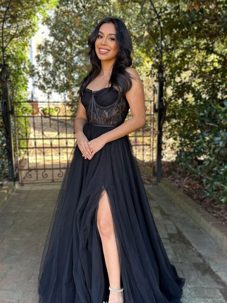 
                  
                    A-Line Sweetheart Neck black Lace Long Prom Dress
                  
                