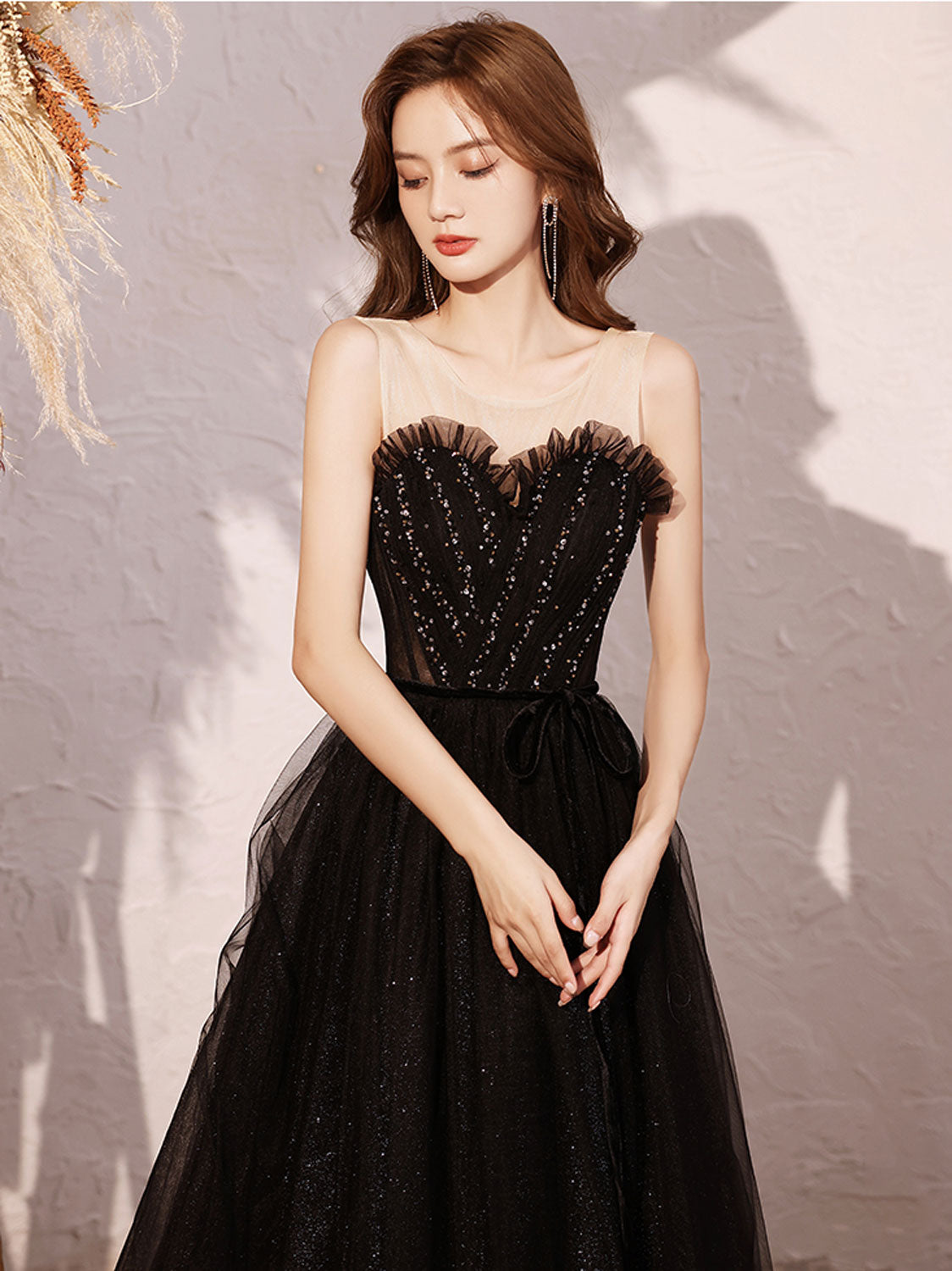 
                  
                    Black sweetheart neck tulle sequin beads long prom dress
                  
                